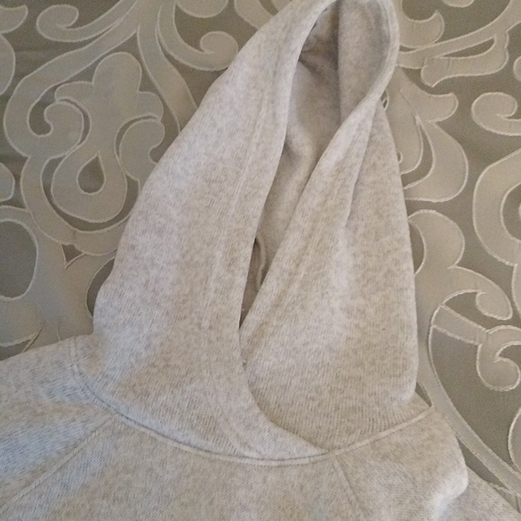 ⚜️ Girls Old Navy Active Sweater - Picture 4 of 9